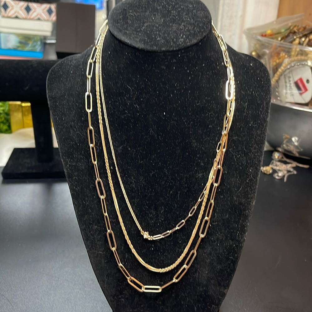 Gold Tone 3 strand Loft  Necklace